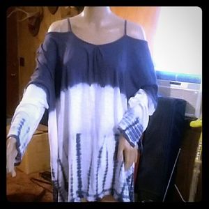 Umgee Blouse size 2XL